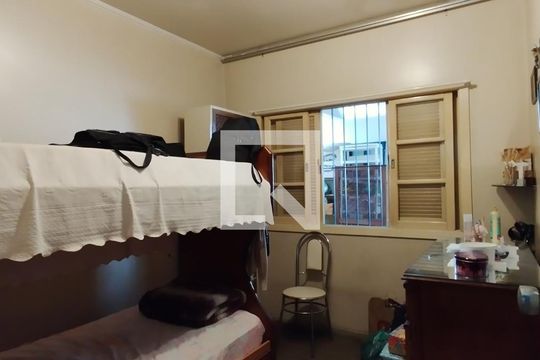 Quarto de casa à venda com 3 quartos, 300m² em Jardim das Flores, São Paulo