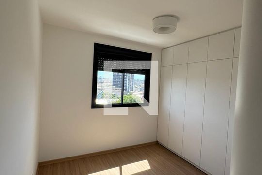 Quarto de apartamento à venda com 2 quartos, 62m² em Azenha, Porto Alegre