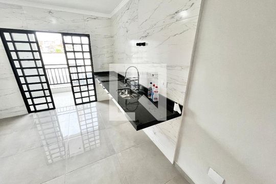 Sala/Cozinha de casa para alugar com 2 quartos, 135m² em Vila Prado, São Paulo