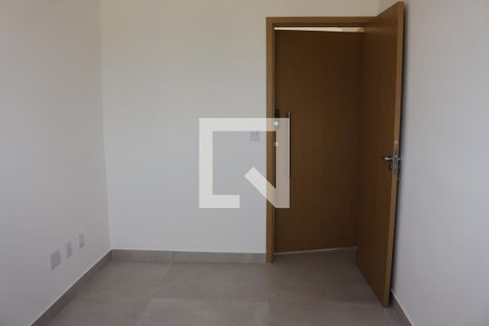 Apartamento para alugar com 4 quartos, 253m² em Conjunto Residencial Storil, Aparecida de Goiânia