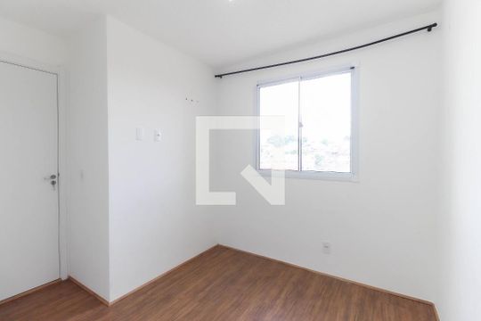 Quarto 1 de apartamento para alugar com 2 quartos, 34m² em Vila Carmosina, São Paulo