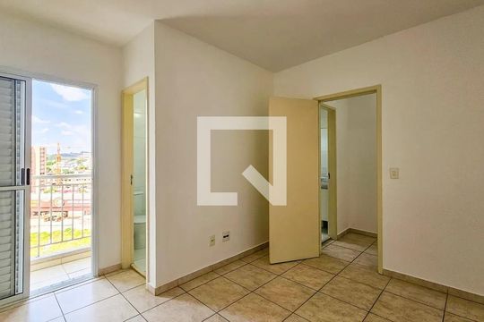 Quarto de apartamento à venda com 2 quartos, 70m² em Retiro, Jundiaí