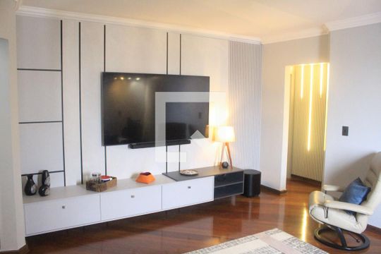 Sala de TV de apartamento à venda com 3 quartos, 348m² em Santo Antônio, São Caetano do Sul