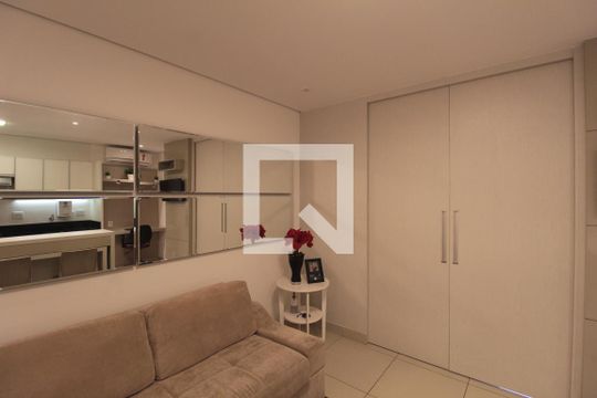 Sala e Copa de kitnet/studio à venda com 1 quarto, 32m² em Santa Rosa, Belo Horizonte