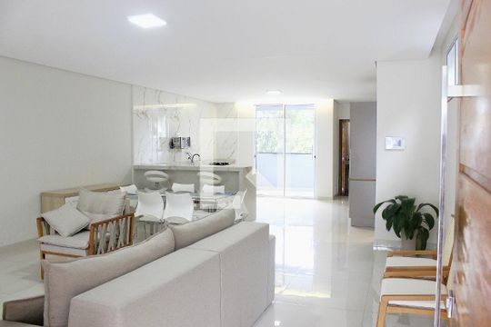 Casa à venda com 3 quartos, 245m² em Torres Tibagy, Guarulhos