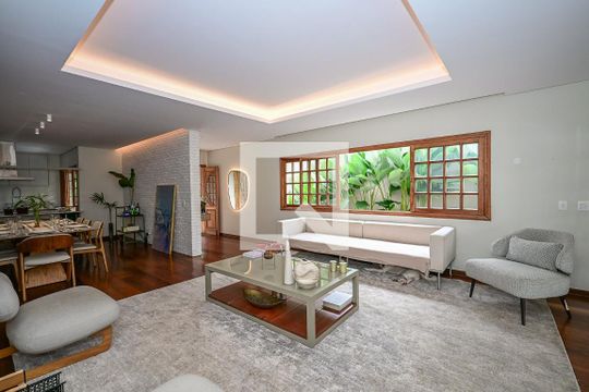 Sala de casa à venda com 5 quartos, 332m² em Vila Inah, São Paulo