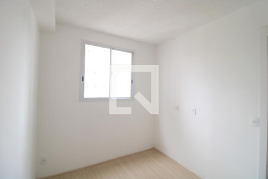 Quarto 1 de apartamento para alugar com 2 quartos, 34m² em Jardim Sabara, São Paulo