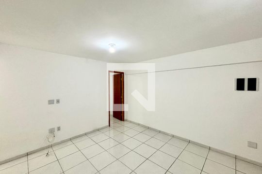 Sala/Cozinha de casa para alugar com 1 quarto, 32m² em Penha de França, São Paulo