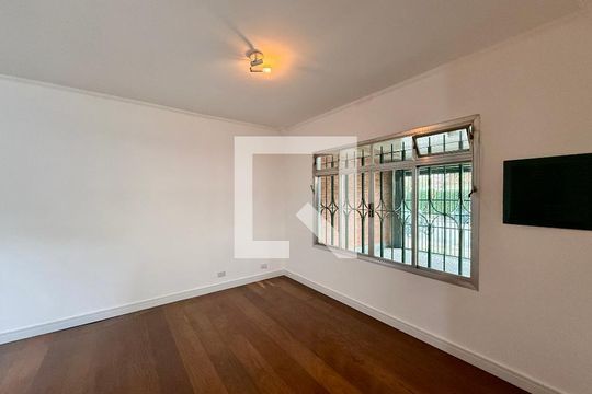 Sala de casa para alugar com 3 quartos, 222m² em Campo Belo, São Paulo