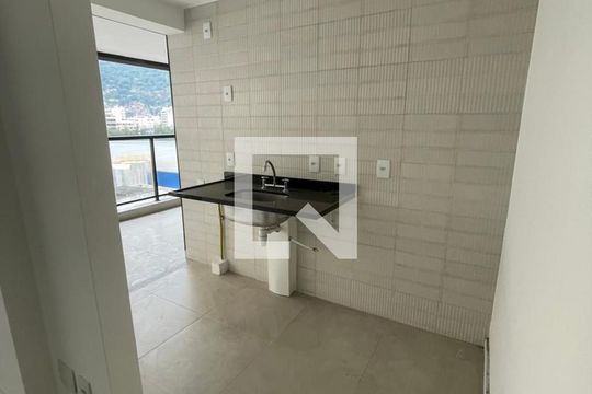 Cozinha de apartamento à venda com 1 quarto, 51m² em Maracanã, Rio de Janeiro
