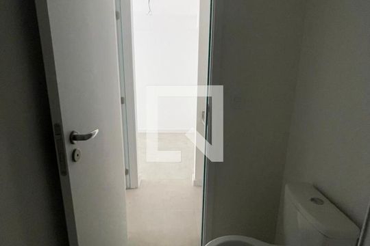 Banheiro de apartamento à venda com 1 quarto, 51m² em Maracanã, Rio de Janeiro