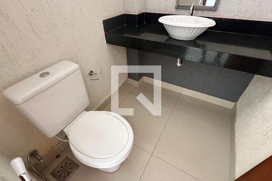 Lavabo  de casa à venda com 4 quartos, 200m² em Vargem Grande, Rio de Janeiro