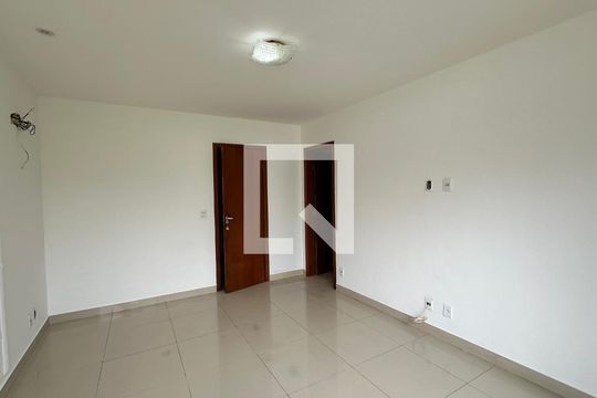 Quarto 1 de casa à venda com 4 quartos, 200m² em Vargem Grande, Rio de Janeiro