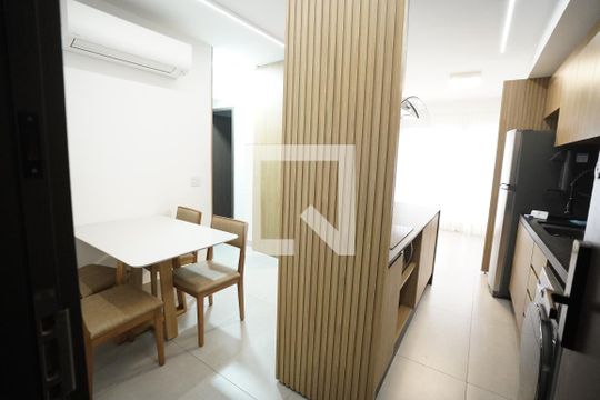 Apartamento à venda com 2 quartos, 69m² em Setor Bueno, Goiânia