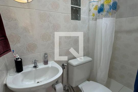 Banheiro 1 de casa à venda com 4 quartos, 210m² em Boa Vista, Belo Horizonte