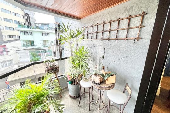 Varanda da Sala de apartamento à venda com 4 quartos, 117m² em Jardim São Paulo, São Paulo