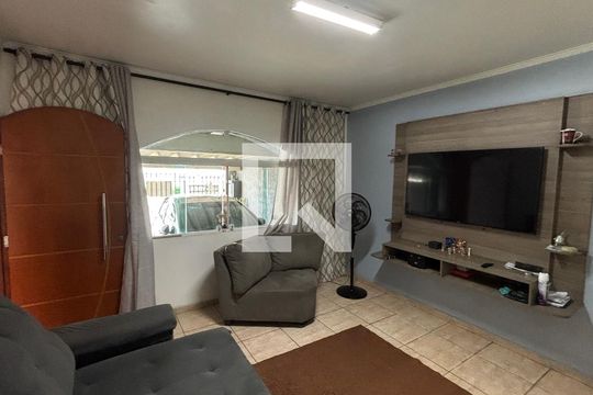Sala de casa para alugar com 2 quartos, 100m² em Jardim Pilar, Santo André