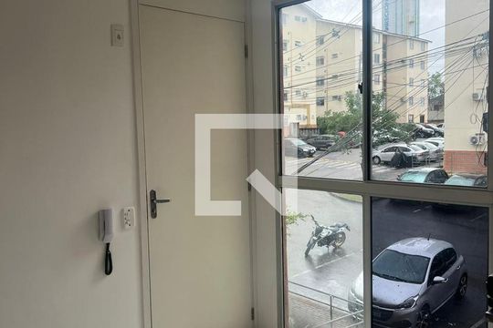 Sala de apartamento à venda com 2 quartos, 45m² em Tomás Coelho, Rio de Janeiro