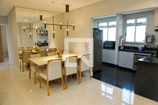 Apartamento à venda com 3 quartos, 92m² em Estoril, Belo Horizonte