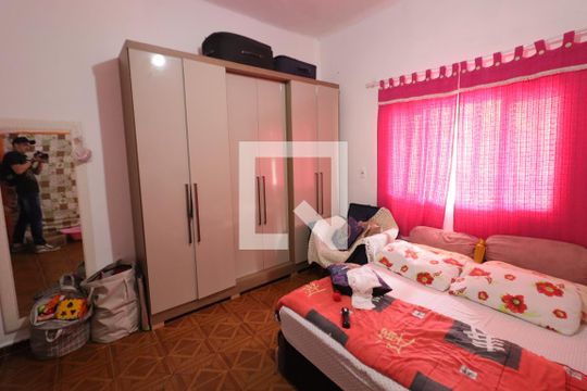 Sala de casa à venda com 7 quartos, 500m² em Padroeira, Osasco