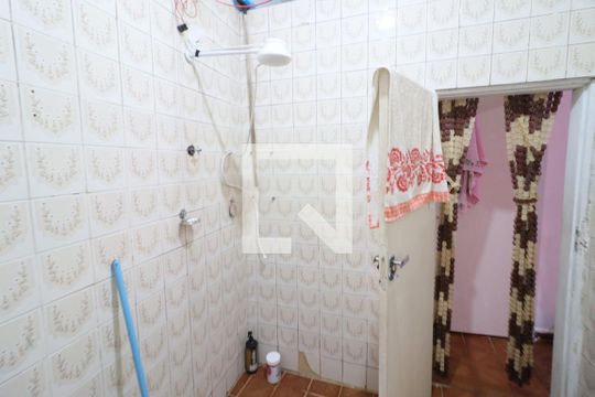 Banheiro de casa à venda com 7 quartos, 500m² em Padroeira, Osasco