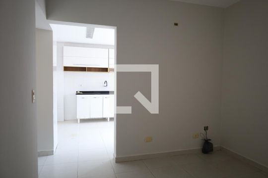 Casa para alugar com 4 quartos, 190m² em Interlagos, São Paulo