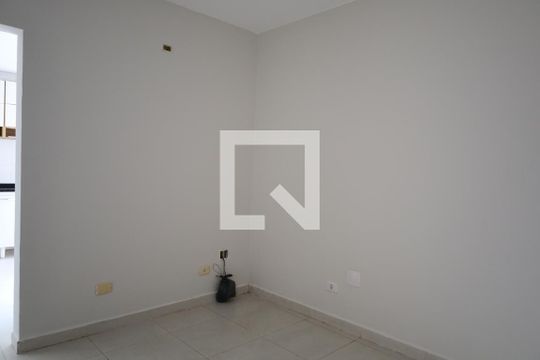 Casa para alugar com 4 quartos, 190m² em Interlagos, São Paulo