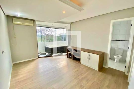 Quarto 1 de casa para alugar com 4 quartos, 597m² em Espírito Santo, Porto Alegre