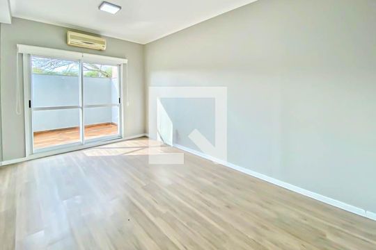 Quarto 2 de casa para alugar com 4 quartos, 597m² em Espírito Santo, Porto Alegre