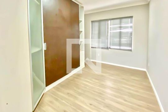 Quarto 3 de casa para alugar com 4 quartos, 597m² em Espírito Santo, Porto Alegre