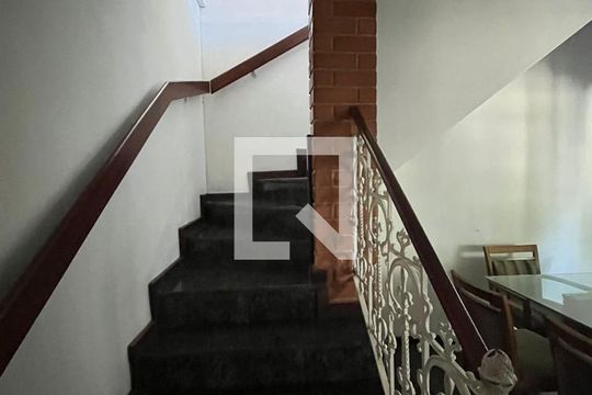Sala de casa à venda com 5 quartos, 321m² em Curicica, Rio de Janeiro