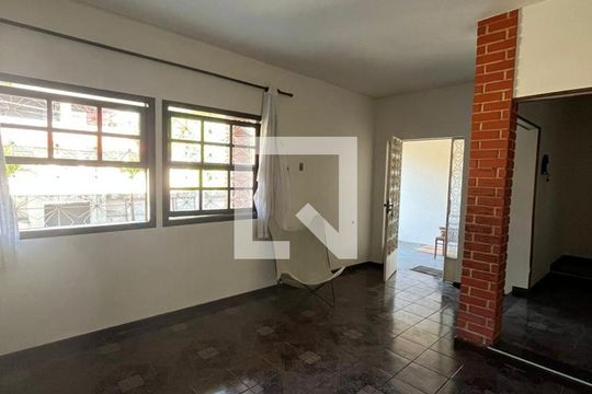 Sala de casa à venda com 5 quartos, 321m² em Curicica, Rio de Janeiro