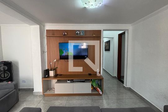 Sala de casa para alugar com 3 quartos, 80m² em Jardim Alvorada, Santo André