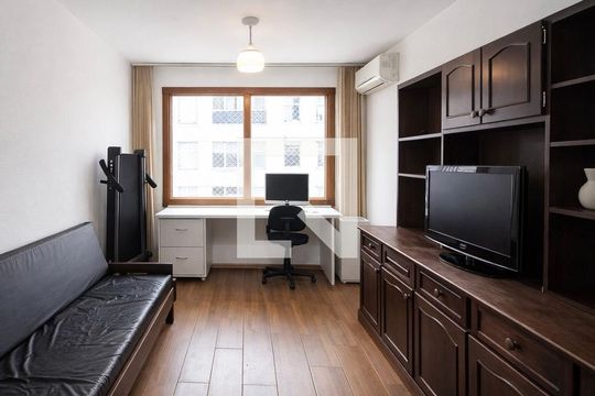 Sala de apartamento para alugar com 1 quarto, 45m² em Mont’Serrat, Porto Alegre