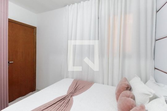 Quarto 1 de apartamento para alugar com 2 quartos, 45m² em Parada Xv de Novembro, São Paulo