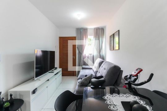 Sala de apartamento para alugar com 2 quartos, 45m² em Parada Xv de Novembro, São Paulo