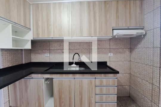 Cozinha de apartamento à venda com 2 quartos, 56m² em Bandeiras, Osasco