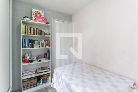 Quarto 1 de apartamento para alugar com 3 quartos, 50m² em Guaianases, São Paulo