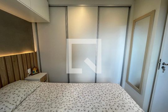 Quarto 1 de apartamento à venda com 2 quartos, 35m² em Jardim Celeste, São Paulo