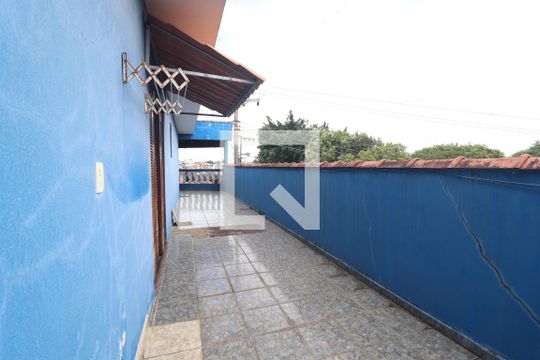 Varanda Quarto 1 suíte de casa para alugar com 5 quartos, 478m² em Jardim Alvorada, Santo André
