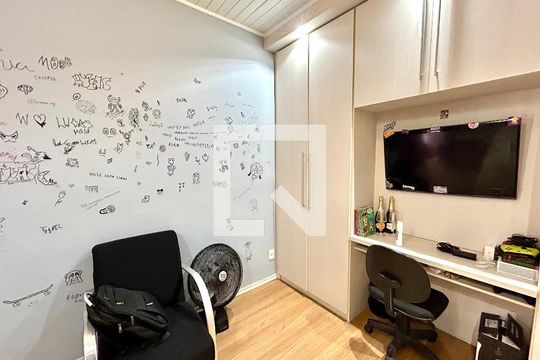Quarto 1 de casa para alugar com 3 quartos, 222m² em Jardim Rosa de Franca, Guarulhos