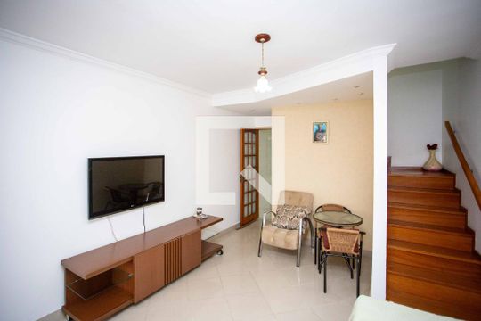 Sala de TV de casa à venda com 3 quartos, 101m² em Vila Clara, São Paulo