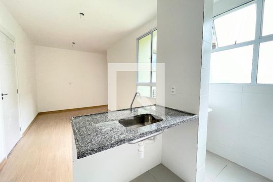 Apartamento à venda com 2 quartos, 43m² em Carlos Prates, Belo Horizonte