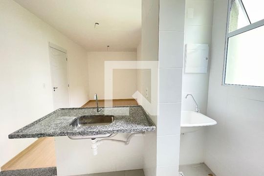 Apartamento à venda com 2 quartos, 43m² em Carlos Prates, Belo Horizonte