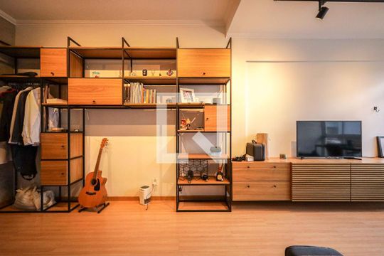 Sala de apartamento à venda com 1 quarto, 58m² em Petrópolis, Porto Alegre