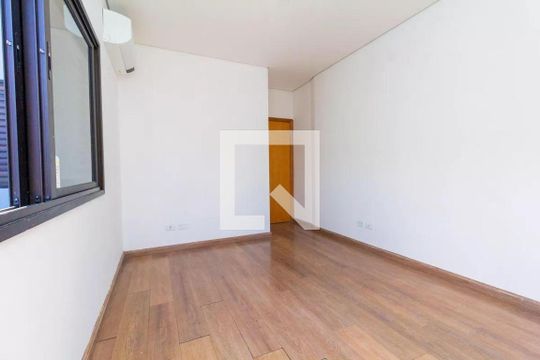 Casa à venda com 4 quartos, 140m² em Vila Matilde, São Paulo