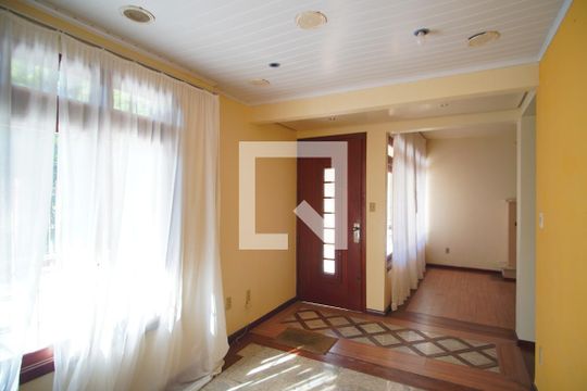 Sala1 de casa à venda com 3 quartos, 450m² em Passo D’areia, Porto Alegre