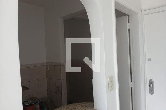 Cozinha de apartamento à venda com 3 quartos, 80m² em Sampaio, Rio de Janeiro