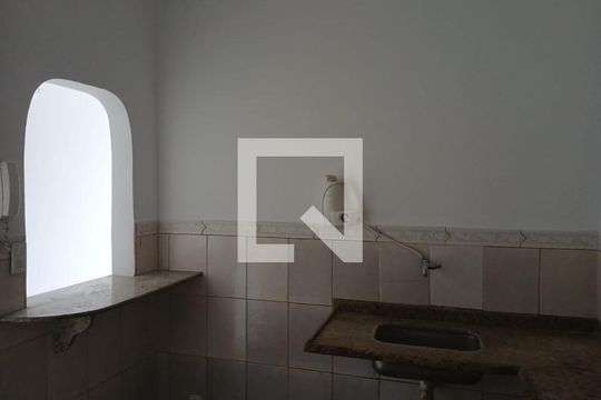 Cozinha de apartamento à venda com 3 quartos, 80m² em Sampaio, Rio de Janeiro