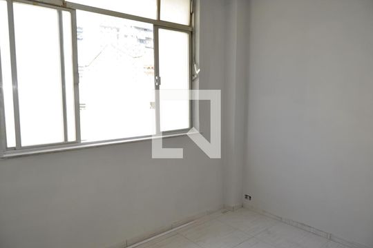 Quarto de apartamento para alugar com 2 quartos, 75m² em Todos Os Santos, Rio de Janeiro